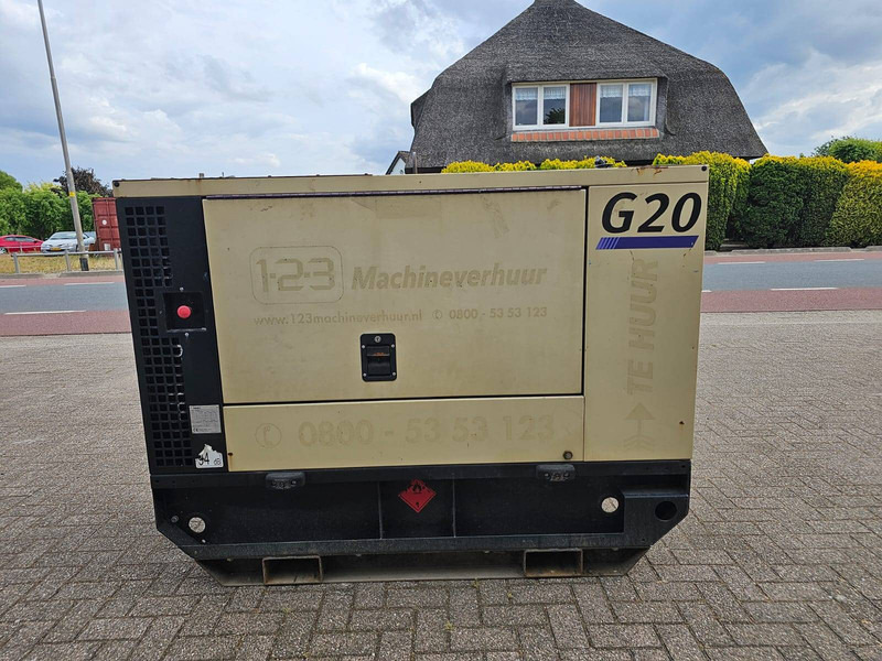 Doosan G20 - Áramfejlesztő: 3 kép. Doosan G20 - Áramfejlesztő: 3 kép.