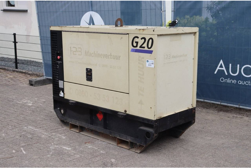 Doosan G20 - Áramfejlesztő: 4 kép. Doosan G20 - Áramfejlesztő: 4 kép.