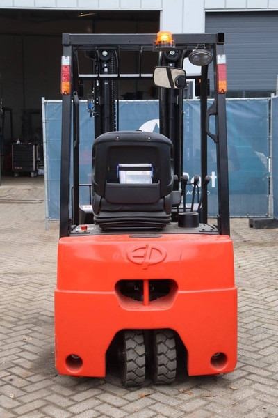 EP Equipment CPD15TVL - Elektromos targonca: 5 kép. EP Equipment CPD15TVL - Elektromos targonca: 5 kép.