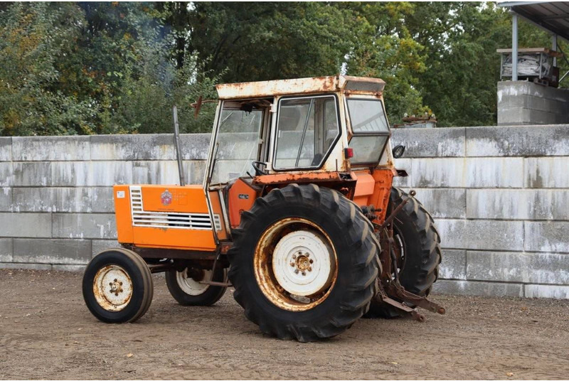 Fiat 780/8 - Traktor: 3 kép. Fiat 780/8 - Traktor: 3 kép.