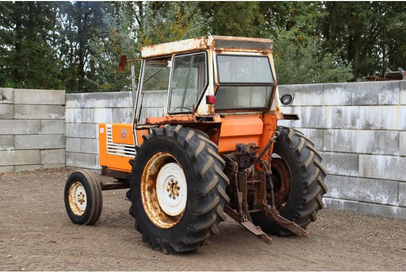 Fiat 780/8 - Traktor: 4 kép. Fiat 780/8 - Traktor: 4 kép.