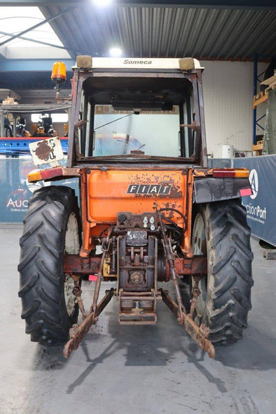 Fiat 780 - Traktor: 4 kép. Fiat 780 - Traktor: 4 kép.