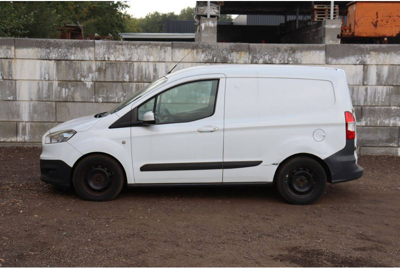 Ford Transit Courier - Furgon: 2 kép. Ford Transit Courier - Furgon: 2 kép.