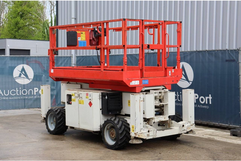Genie GS-2669 - Ollós emelő: 3 kép. Genie GS-2669 - Ollós emelő: 3 kép.