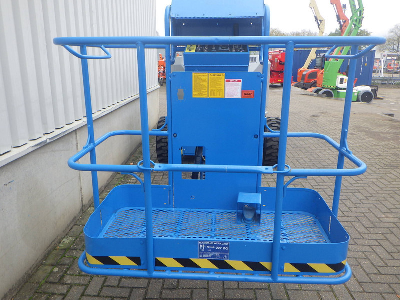 Genie Z-34/22 - Személyemelő: 4 kép. Genie Z-34/22 - Személyemelő: 4 kép.