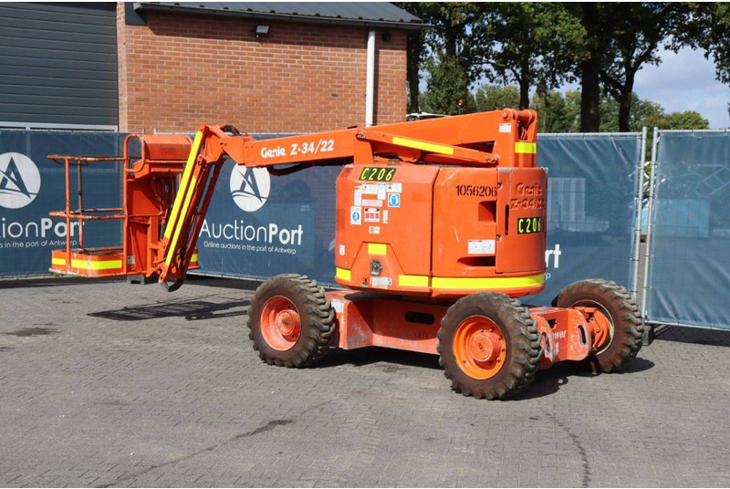 Genie Z-34/22 - Személyemelő: 4 kép. Genie Z-34/22 - Személyemelő: 4 kép.