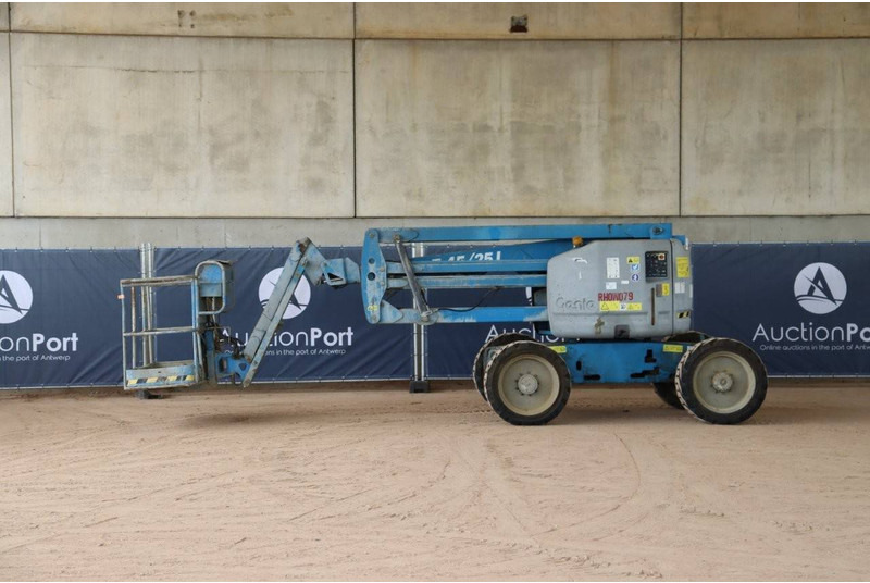 Genie Z-45/25 - Személyemelő: 1 kép. Genie Z-45/25 - Személyemelő: 1 kép.