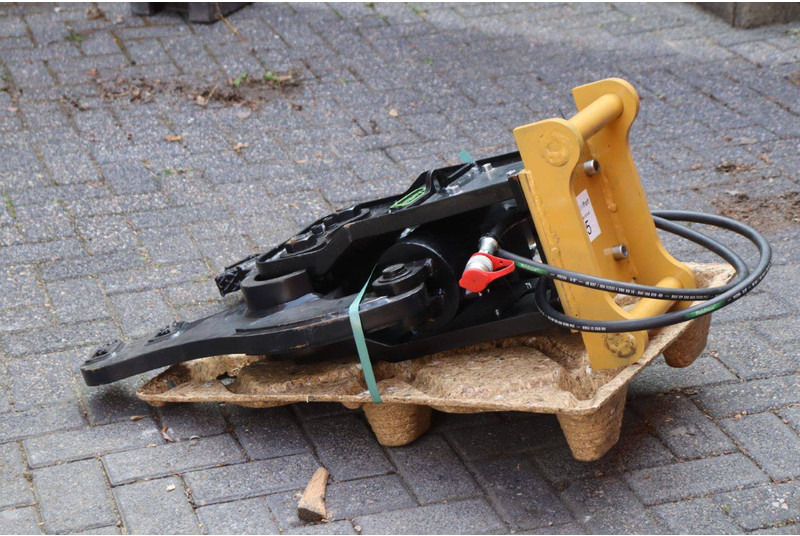 Haner HMC1.4.30A - Hidraulikus törőfej: 2 kép. Haner HMC1.4.30A - Hidraulikus törőfej: 2 kép.