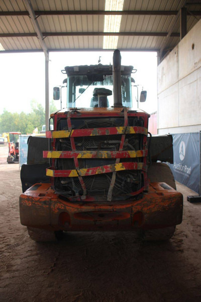 Hitachi ZW180 - Gumikerekes homlokrakodó: 4 kép. Hitachi ZW180 - Gumikerekes homlokrakodó: 4 kép.