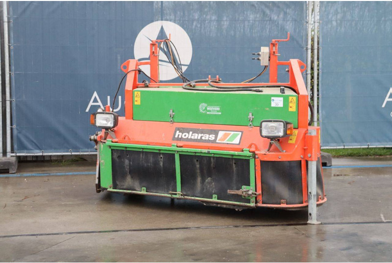 Holaras - Faaprító: 1 kép. Holaras - Faaprító: 1 kép.