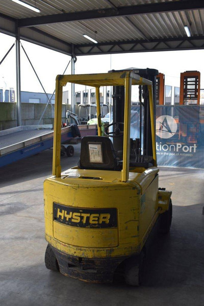 Hyster E3.20XM - Elektromos targonca: 5 kép. Hyster E3.20XM - Elektromos targonca: 5 kép.