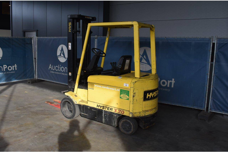 Hyster E3.20XM - Elektromos targonca: 3 kép. Hyster E3.20XM - Elektromos targonca: 3 kép.