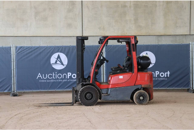 Hyster H2.5FT - Gázüzemű targonca: 1 kép. Hyster H2.5FT - Gázüzemű targonca: 1 kép.