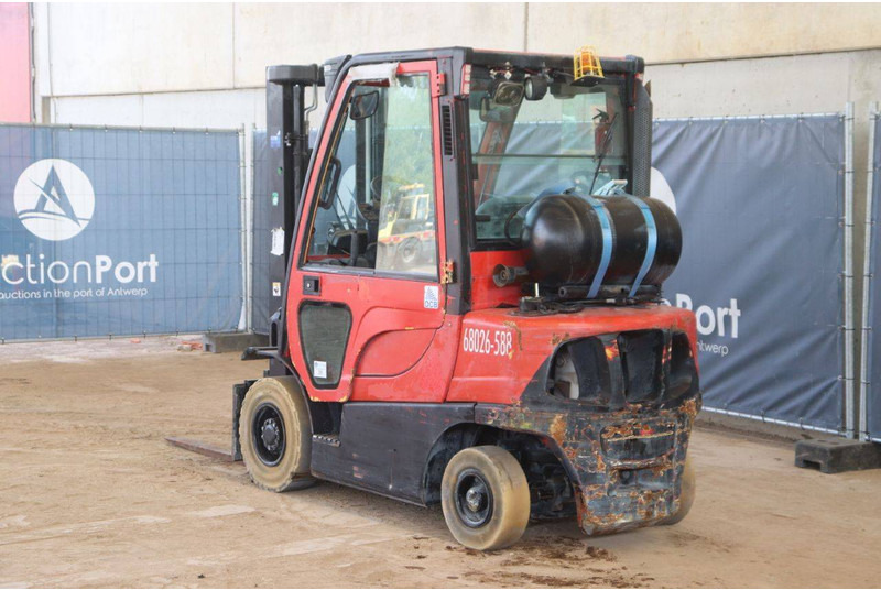 Hyster H2.5FT - Gázüzemű targonca: 4 kép. Hyster H2.5FT - Gázüzemű targonca: 4 kép.