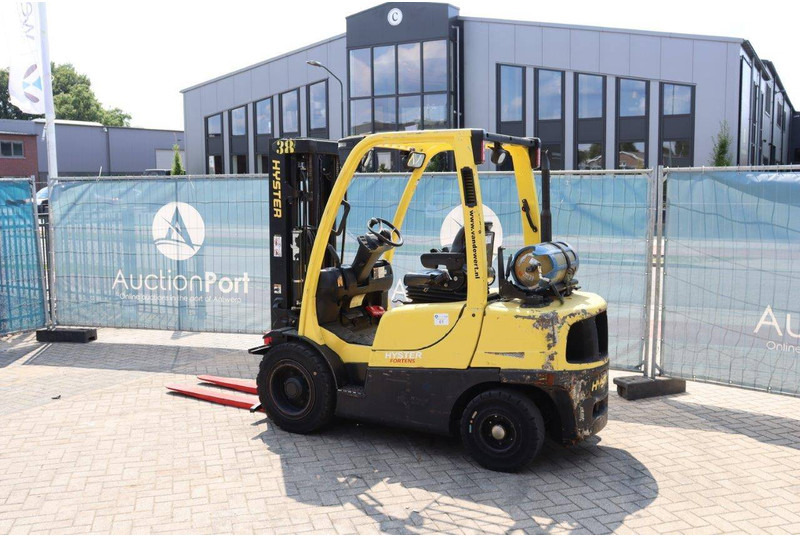 Hyster H3.0FT - Gázüzemű targonca: 3 kép. Hyster H3.0FT - Gázüzemű targonca: 3 kép.