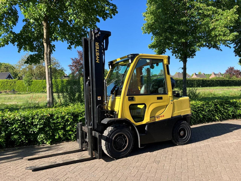 Hyster H4.0FT6 - Gázüzemű targonca: 1 kép. Hyster H4.0FT6 - Gázüzemű targonca: 1 kép.