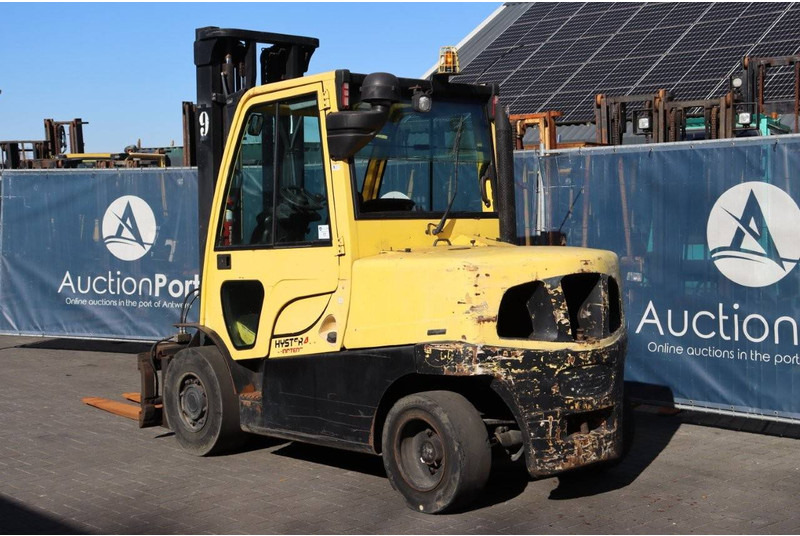 Hyster H4.5FT - Elektromos targonca: 3 kép. Hyster H4.5FT - Elektromos targonca: 3 kép.