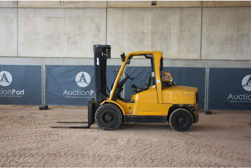 Hyster H5.50XM - Gázüzemű targonca: 2 kép. Hyster H5.50XM - Gázüzemű targonca: 2 kép.