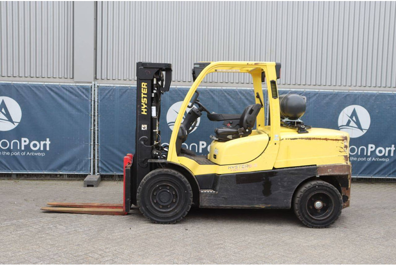 Hyster H5.5FT - Gázüzemű targonca: 2 kép. Hyster H5.5FT - Gázüzemű targonca: 2 kép.