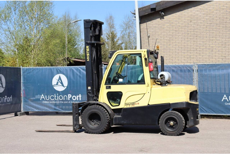 Hyster H5.5FT - Gázüzemű targonca: 3 kép. Hyster H5.5FT - Gázüzemű targonca: 3 kép.