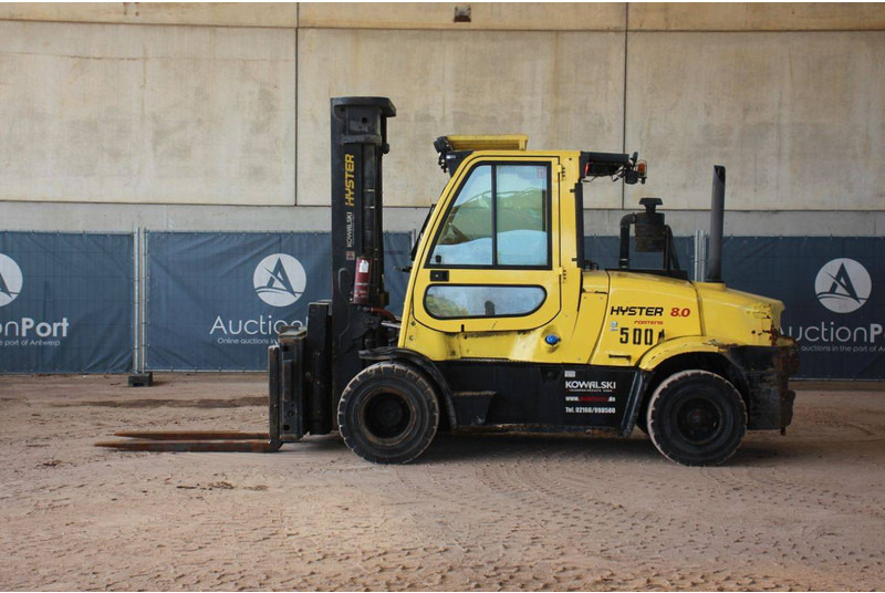 Hyster H8.0FT9 - Dízel targonca: 2 kép. Hyster H8.0FT9 - Dízel targonca: 2 kép.