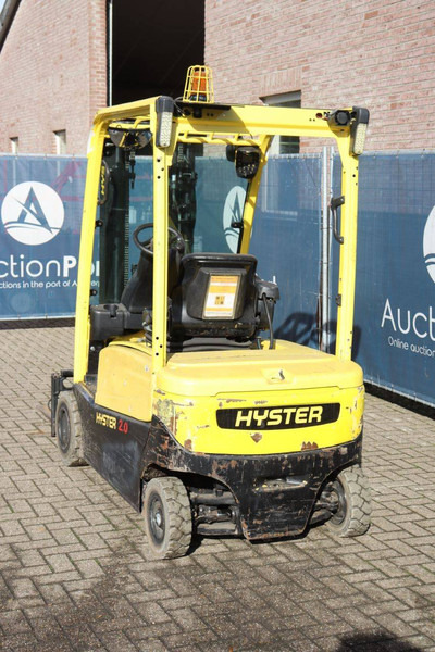 Hyster J2.0XN LWB - Elektromos targonca: 4 kép. Hyster J2.0XN LWB - Elektromos targonca: 4 kép.