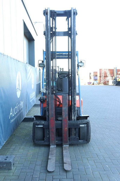 Hyster J3.00XM-861 - Elektromos targonca: 5 kép. Hyster J3.00XM-861 - Elektromos targonca: 5 kép.