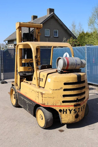 Hyster S150A - Gázüzemű targonca: 4 kép. Hyster S150A - Gázüzemű targonca: 4 kép.