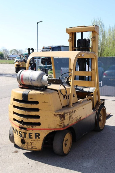 Hyster S150A - Gázüzemű targonca: 5 kép. Hyster S150A - Gázüzemű targonca: 5 kép.