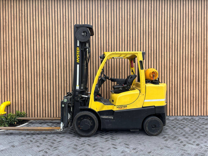 Hyster S7.0FT - Gázüzemű targonca: 1 kép. Hyster S7.0FT - Gázüzemű targonca: 1 kép.