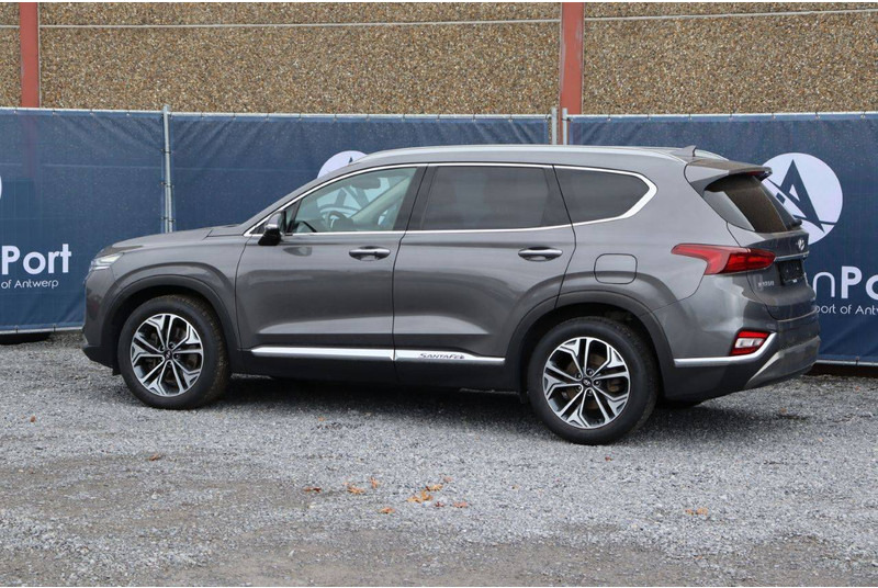 Hyundai Santa Fe SHTRAC - Szedán: 3 kép. Hyundai Santa Fe SHTRAC - Szedán: 3 kép.
