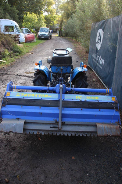 Iseki 155 - Traktor: 4 kép. Iseki 155 - Traktor: 4 kép.