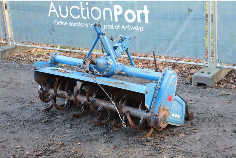 Iseki RA1360 - Talajművelő gep: 3 kép. Iseki RA1360 - Talajművelő gep: 3 kép.