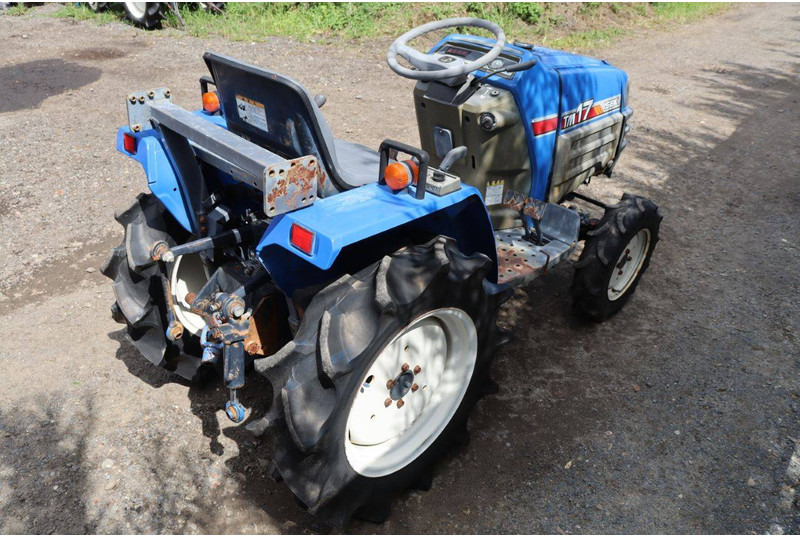 Iseki TM17 - Traktor: 5 kép. Iseki TM17 - Traktor: 5 kép.