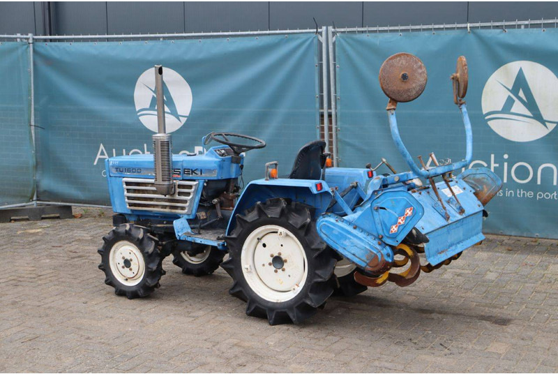 Iseki TU1600 - Traktor: 3 kép. Iseki TU1600 - Traktor: 3 kép.