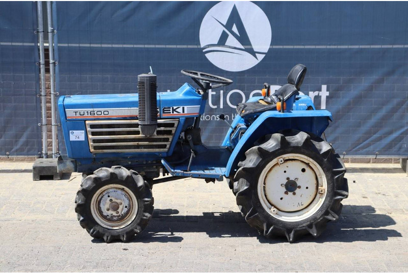 Iseki TU1600F - Traktor: 2 kép. Iseki TU1600F - Traktor: 2 kép.