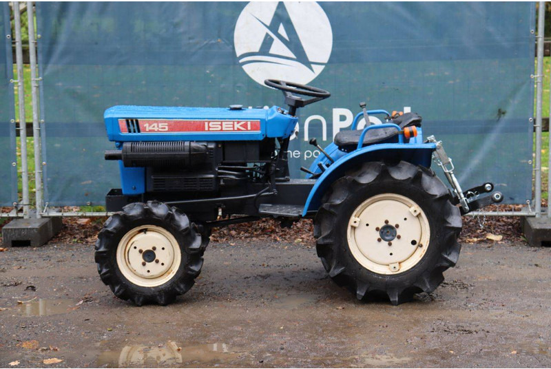 Iseki TX1410F - Traktor: 2 kép. Iseki TX1410F - Traktor: 2 kép.