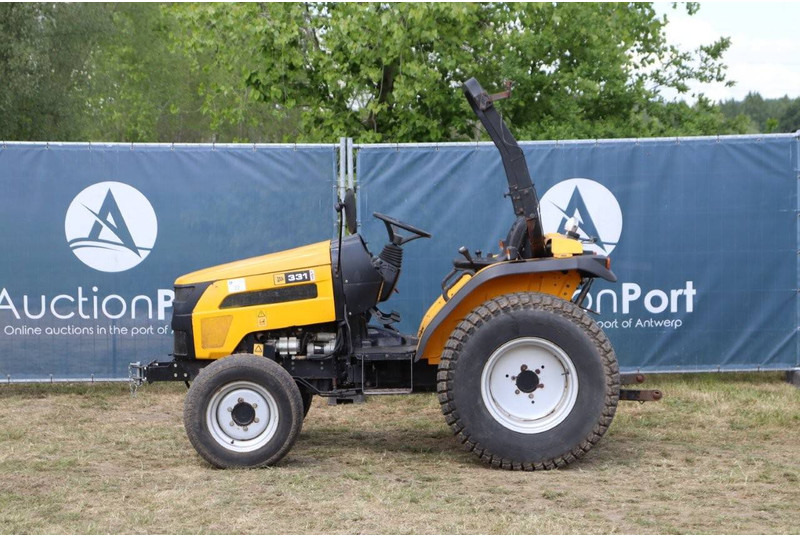 JCB 331 HST - Traktor: 2 kép. JCB 331 HST - Traktor: 2 kép.