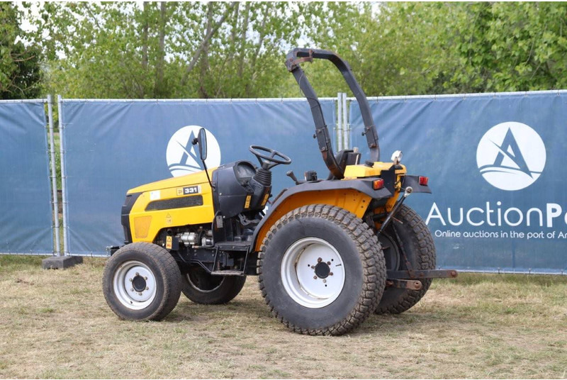 JCB 331 HST - Traktor: 3 kép. JCB 331 HST - Traktor: 3 kép.