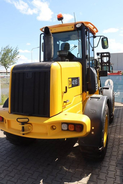 JCB 416 HT - Gumikerekes homlokrakodó: 5 kép. JCB 416 HT - Gumikerekes homlokrakodó: 5 kép.