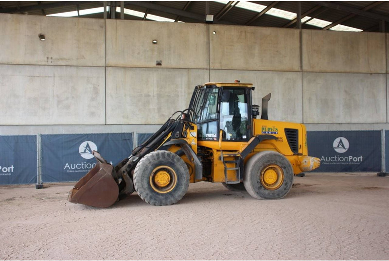 JCB 436HT - Gumikerekes homlokrakodó: 1 kép. JCB 436HT - Gumikerekes homlokrakodó: 1 kép.
