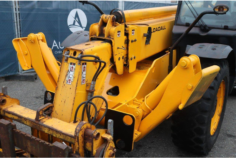 Teleszkópos rakodó JCB: 12 kép.