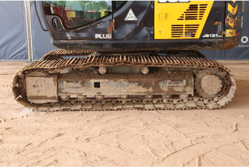 Lánctalpas kotró JCB JS131LC: 17 kép. Lánctalpas kotró JCB JS131LC: 17 kép.