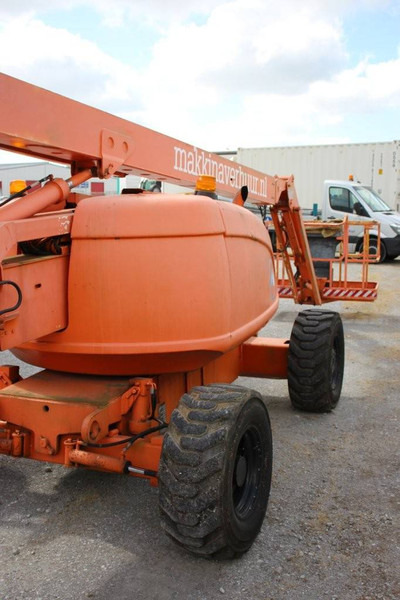 JLG 600AJ - Személyemelő: 5 kép. JLG 600AJ - Személyemelő: 5 kép.