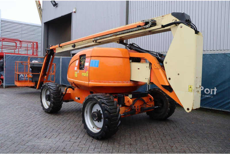 JLG 600AJ - Teleszkópos emelő: 3 kép. JLG 600AJ - Teleszkópos emelő: 3 kép.