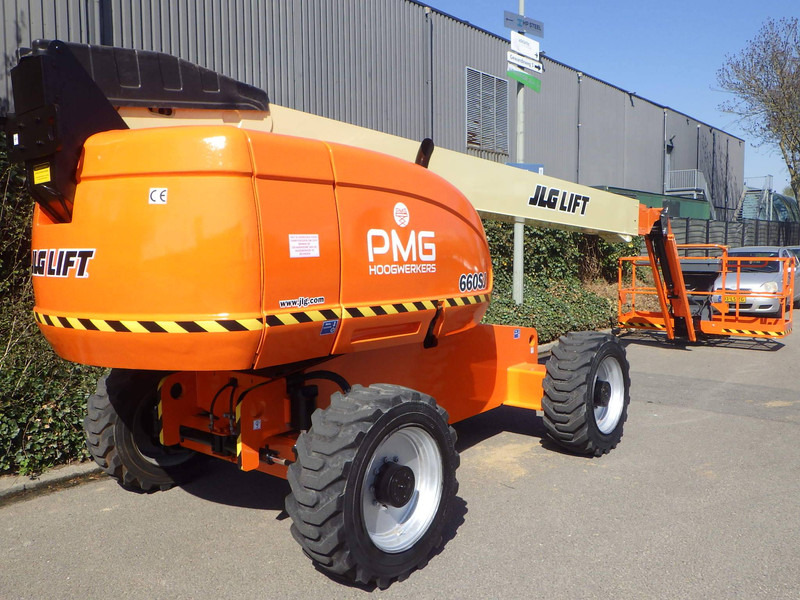 JLG 660SJ - Teleszkópos emelő: 3 kép. JLG 660SJ - Teleszkópos emelő: 3 kép.