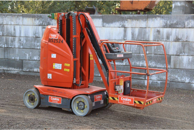 JLG TOUCAN 10E - Emelő: 3 kép. JLG TOUCAN 10E - Emelő: 3 kép.