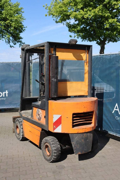 Kalmar CQD 2.0S - Dízel targonca: 3 kép. Kalmar CQD 2.0S - Dízel targonca: 3 kép.