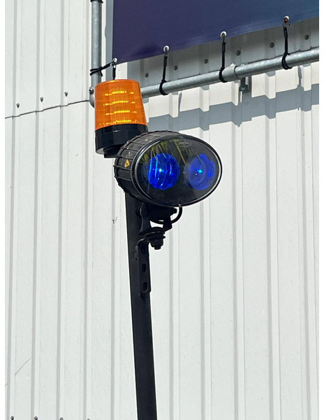 Utcaseprő gép Kärcher R120: 9 kép. Utcaseprő gép Kärcher R120: 9 kép.