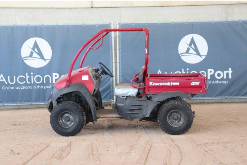 Kawasaki - Golfkocsi: 2 kép. Kawasaki - Golfkocsi: 2 kép.